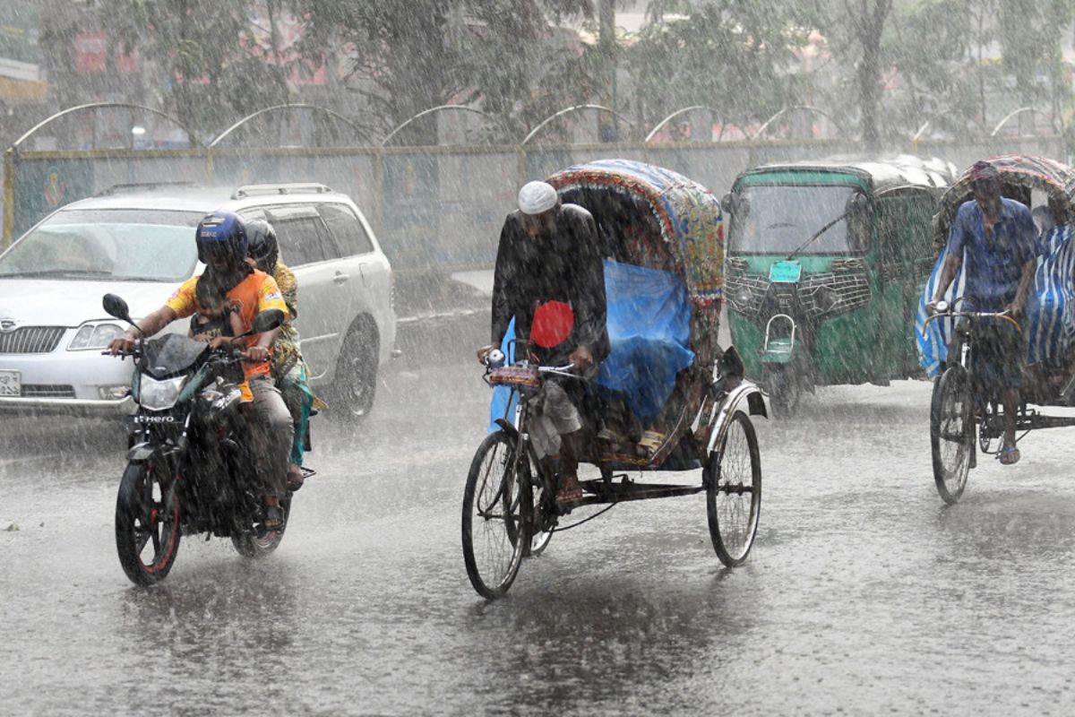 দেশজুড়ে বজ্রসহ বৃষ্টির সম্ভাবনা