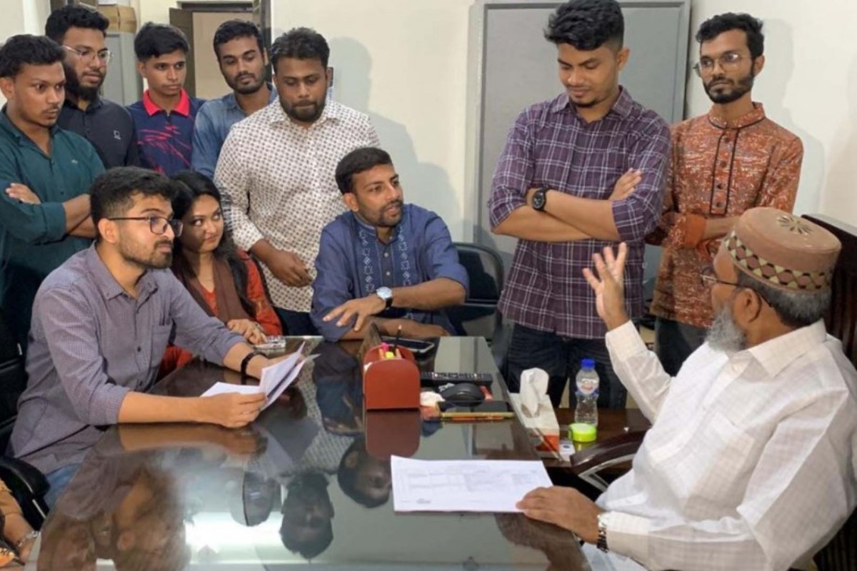 রাকসু নির্বাচন: ছাত্রদল-শিবিরের পাল্টাপাল্টি আচরণবিধি লঙ্ঘনের অভিযোগ