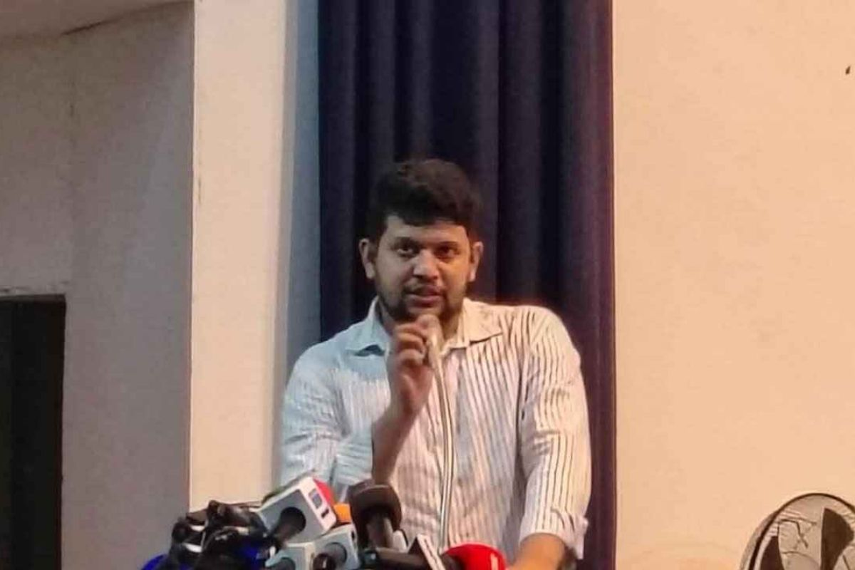 সমালোচনার মাঝেও নতুন টিভি লাইসেন্স অনুমোদন করবে সরকার
