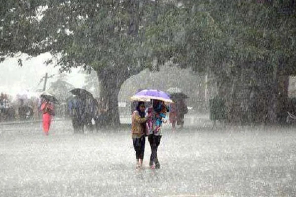 বর্ষার শেষ ভাগে ভারী বৃষ্টির আভাস