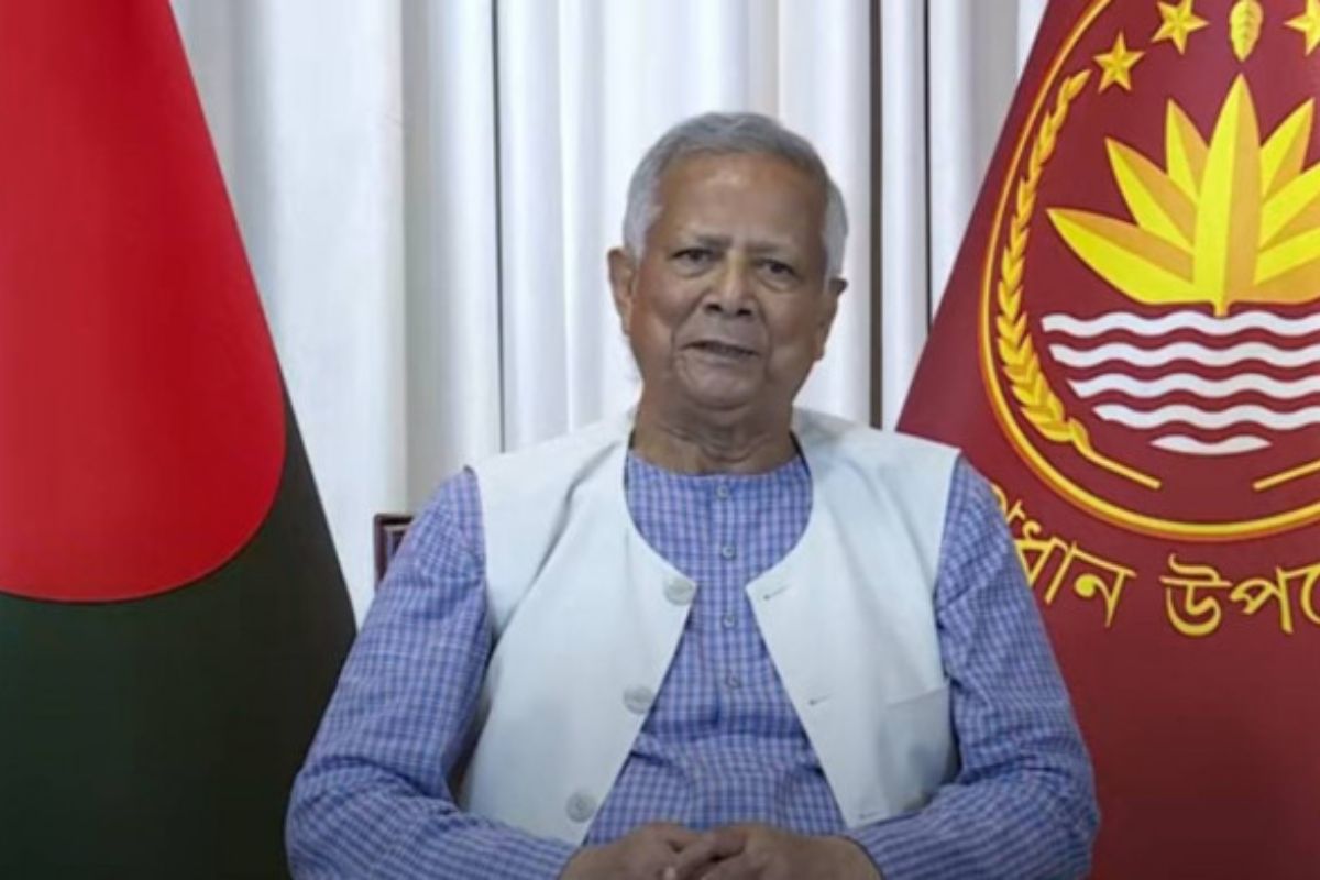 ভোটার ঠিকানা পরিবর্তন করলেন প্রধান উপদেষ্টা