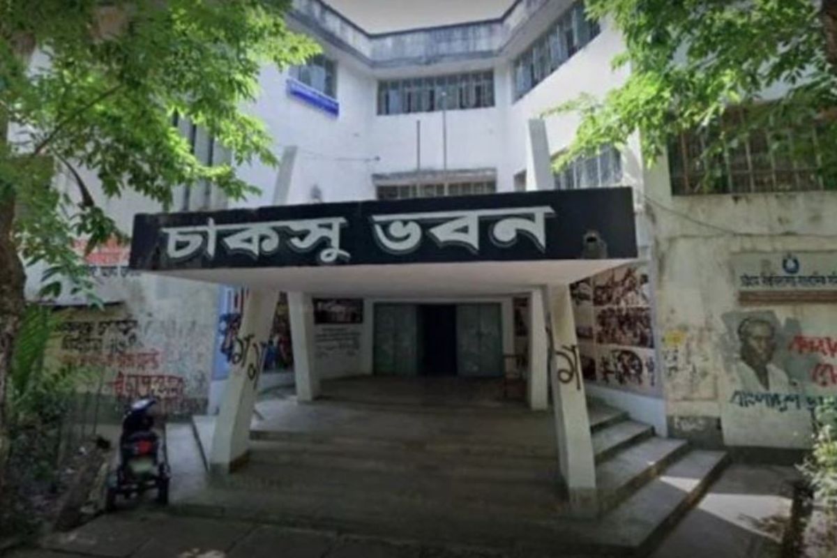ক্যাম্পাসে উত্তেজনা, মুখোমুখি ছাত্রদল–শিবির