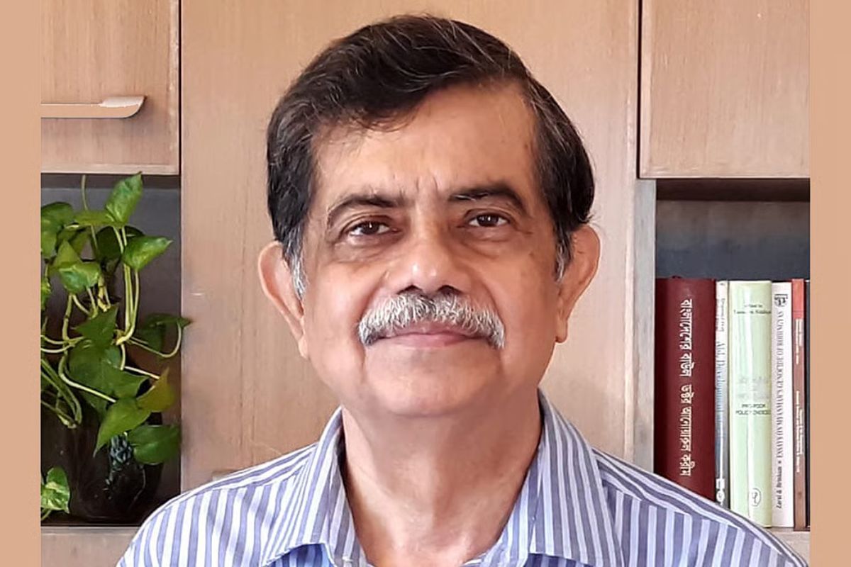 পে-স্কেলে ও বাড়িভাড়া নিয়ে নতুন তথ্য জানালেন শিক্ষা উপদেষ্টা