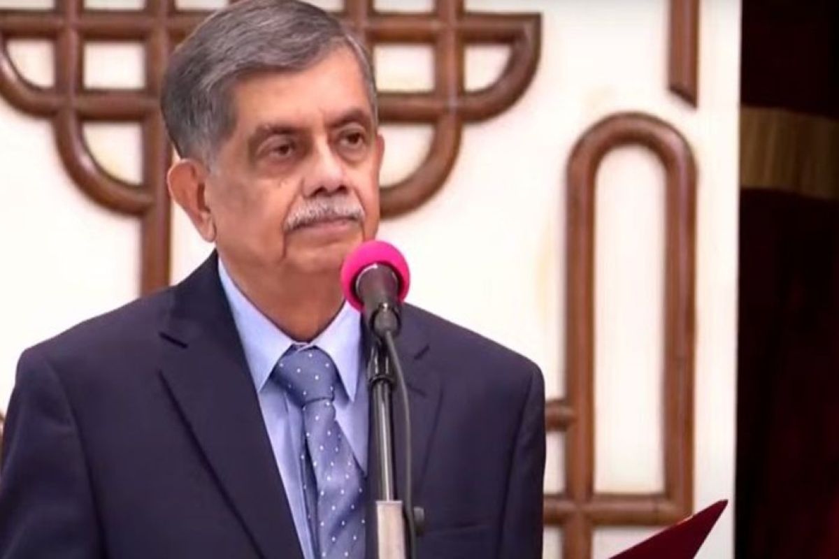 শিক্ষা উপদেষ্টা আসছেন সংবাদ সম্মেলনে