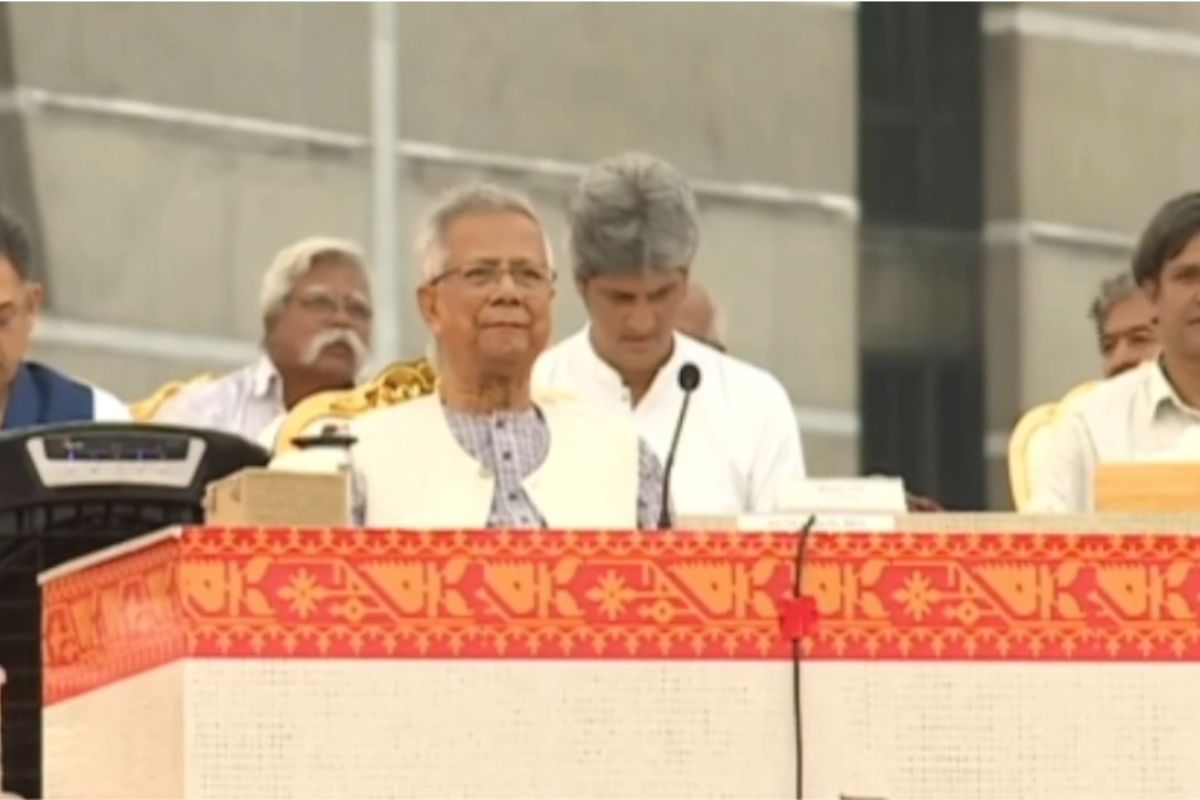 জুলাই সনদ স্বাক্ষর অনুষ্ঠান শুরু, যোগ দিলেন প্রধান উপদেষ্টা