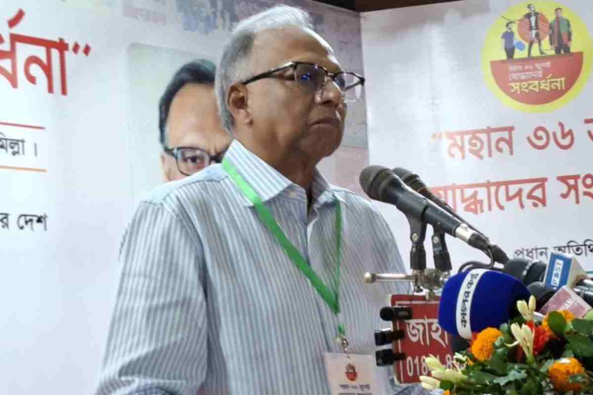 বিএনপিকে সমালোচনা গ্রহণের আহ্বান: মাহমুদুর রহমান