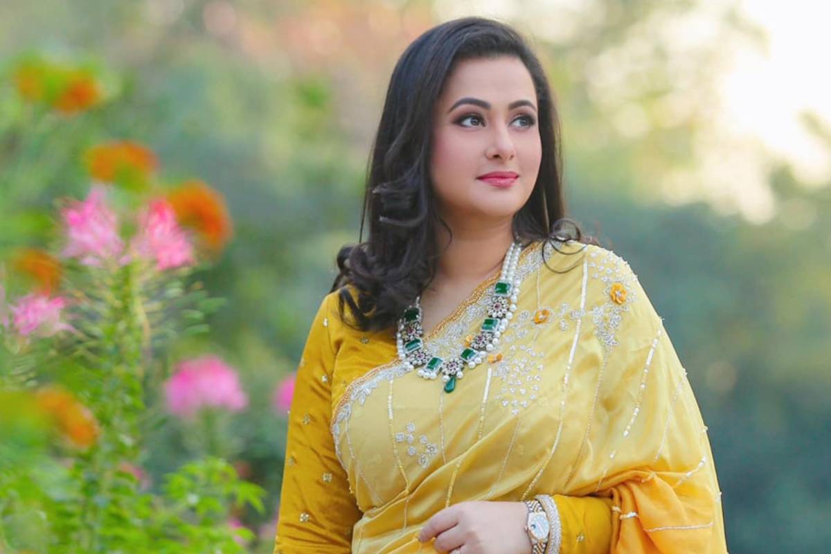 ছবি পোস্ট করে গুজব উড়িয়ে দিলেন পূর্ণিমা