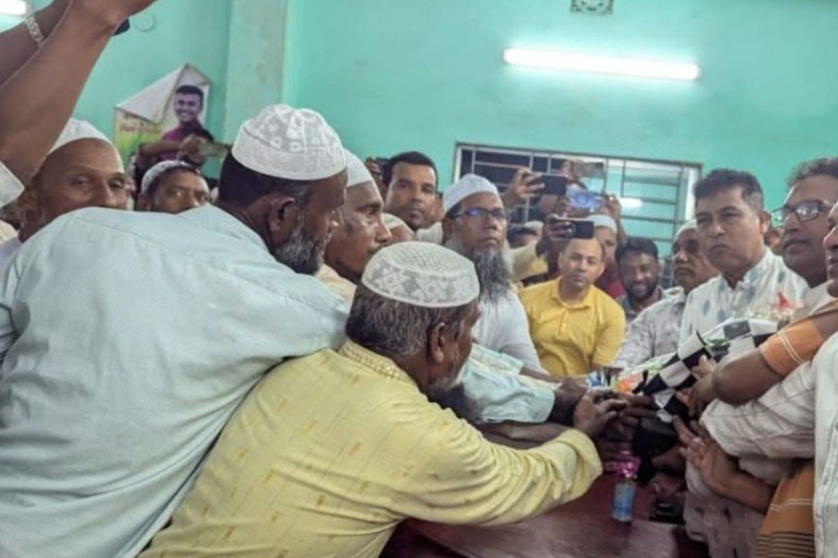 ইসলামী আন্দোলন থেকে বিএনপিতে যোগ দিলেন ২০০ নেতাকর্মী