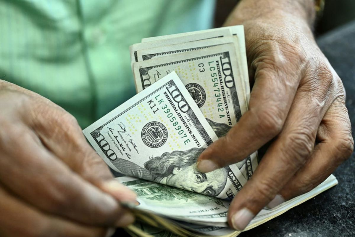 রেমিট্যান্সের জোয়ারে রিজার্ভে উত্থান