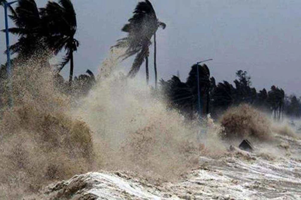 অন্ধ্রপ্রদেশে আঘাত হানল ঘূর্ণিঝড় ‘মোন্থা’, ব্যাপক ক্ষয়ক্ষতি