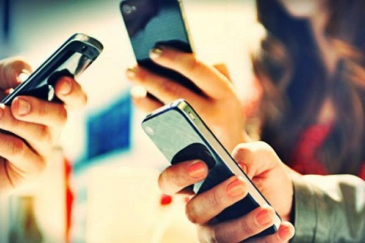 বন্ধ হচ্ছে অবৈধ মোবাইল, যেভাবে যাচাই করবেন বৈধ কিনা?