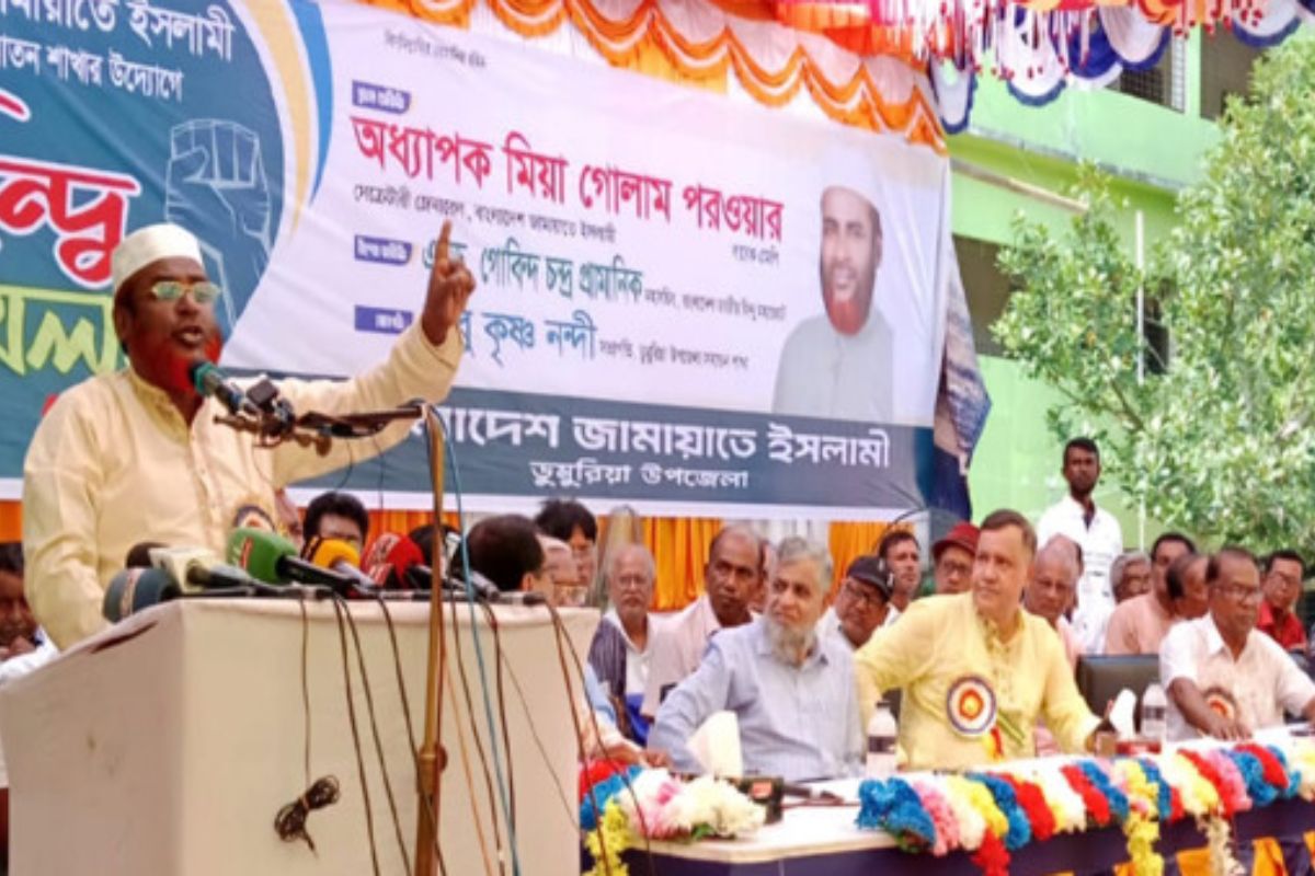 হিন্দু সম্প্রদায়কে স্বার্থসিদ্ধির জন্য ব্যবহার করা হয়েছে: গোলাম পরওয়ার