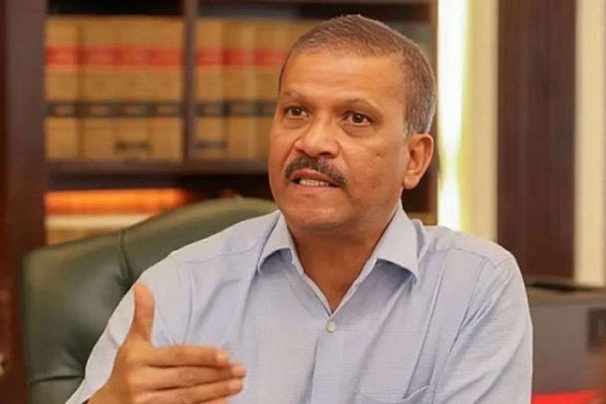 “আমার লোক, তোমার লোক’ ব্যাধি থেকে ছোট দলও মুক্ত নয়”