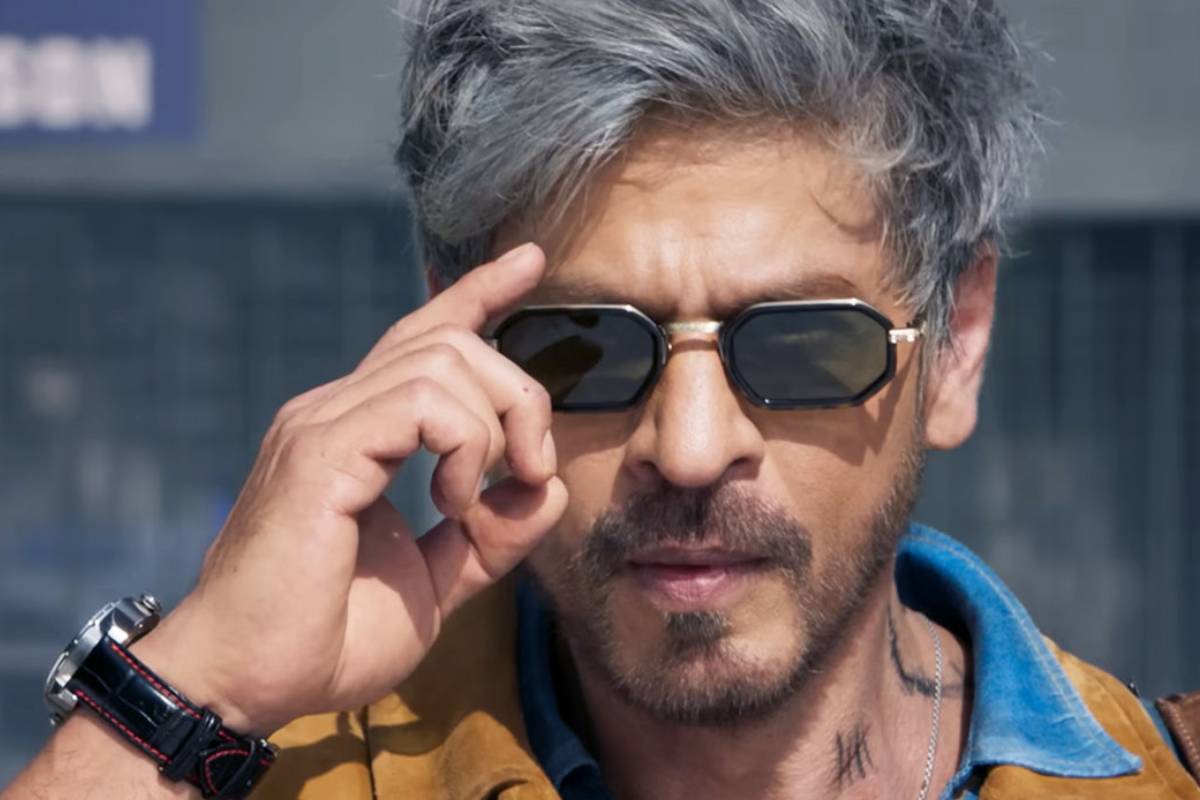 শাহরুখ খান ৬০তম জন্মদিনে ভক্তদের চমক দিলেন