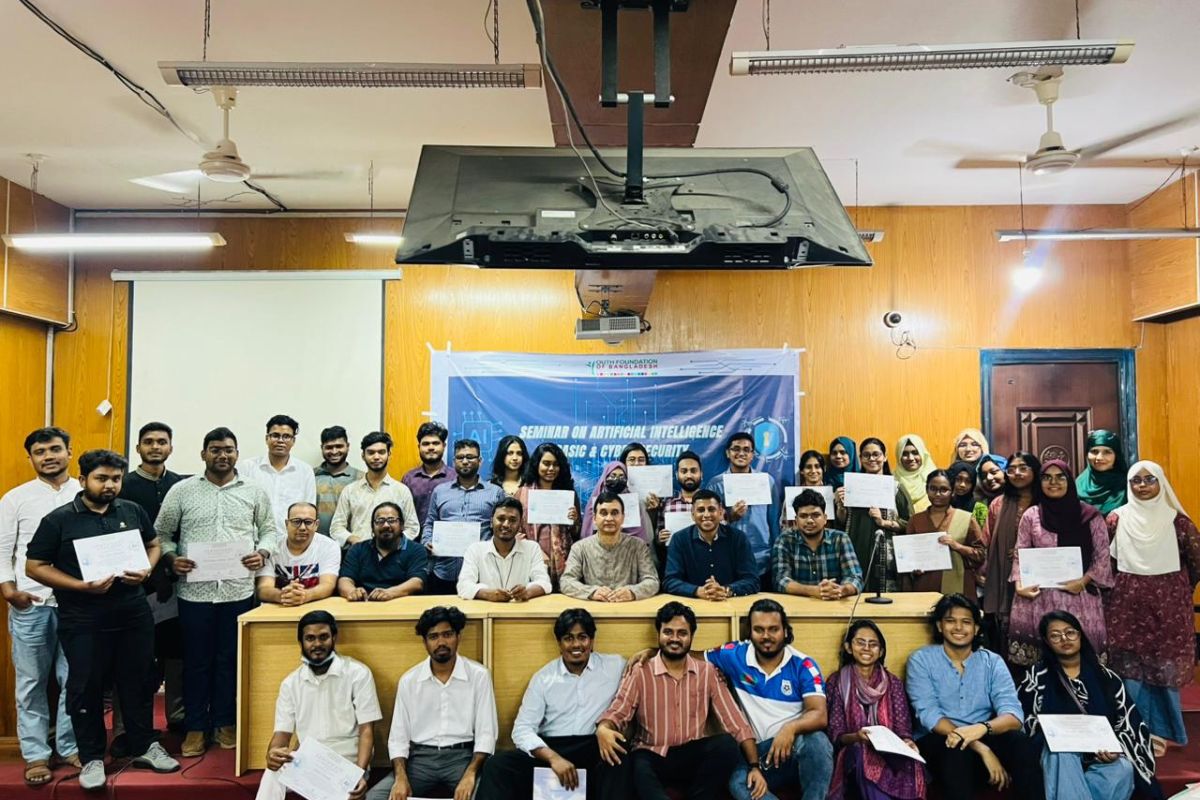 শেকৃবিতে ইয়ুথ ফাউন্ডেশনের প্রযুক্তি বিষয়ক সেমিনার