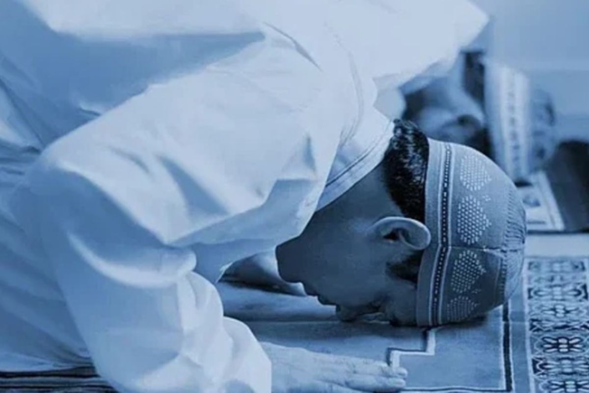 আজকের নামাজের সময়সূচি (৪ নভেম্বর)