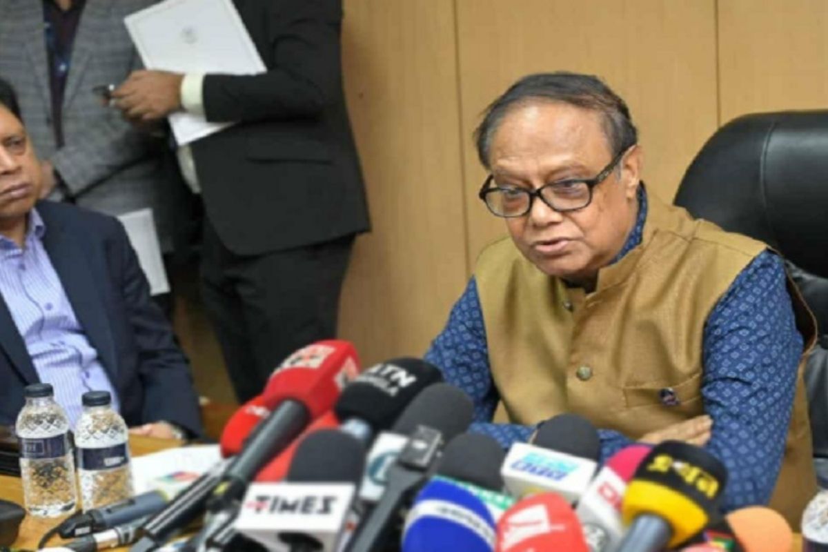 পাঁচ ব্যাংকের বিনিয়োগকারীরা কী পাবেন? জানালেন গভর্নর