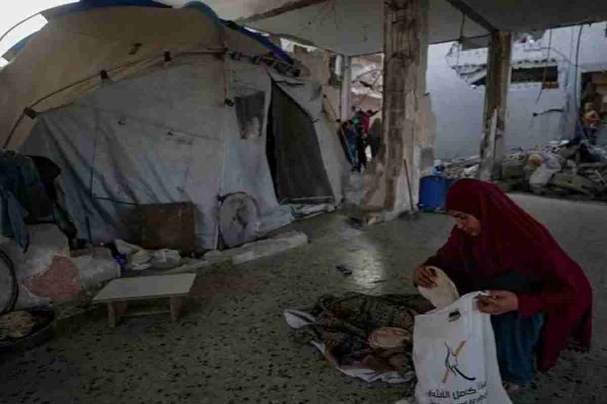 গা’জায় ক্ষুধা-শীতের হাহাকার, ত্রাণের পথে দেয়াল ই’সরায়েল