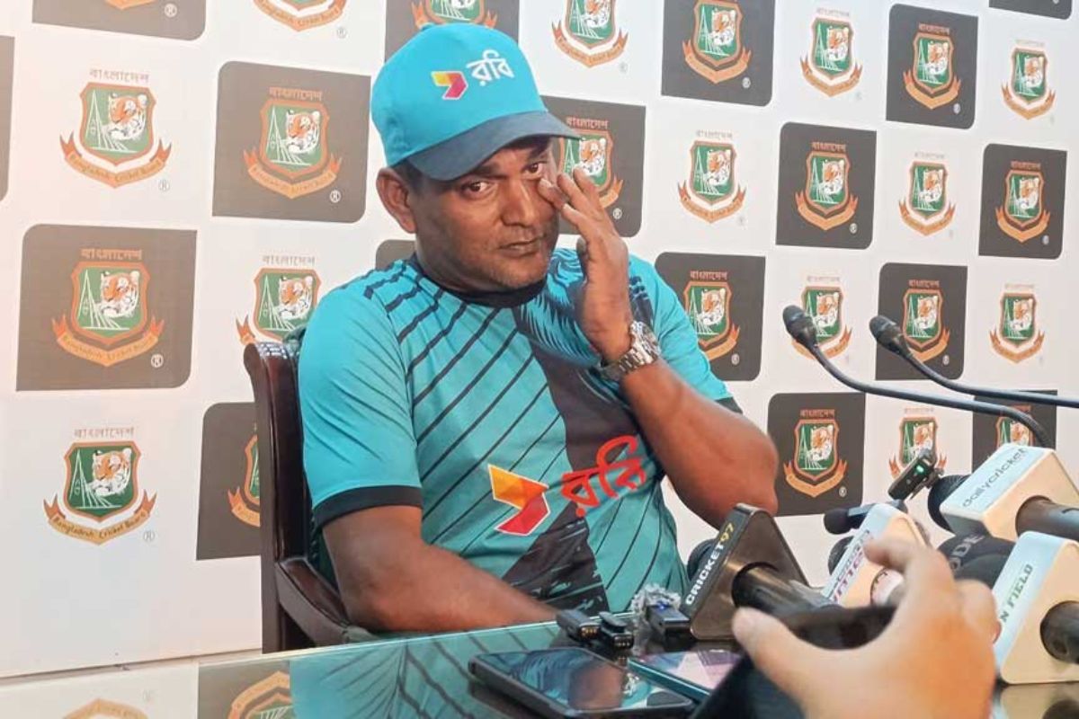 হটাৎ পদত্যাগ করলেন মোহাম্মদ সালাউদ্দিন, নতুন ব্যাটিং কোচ কে?