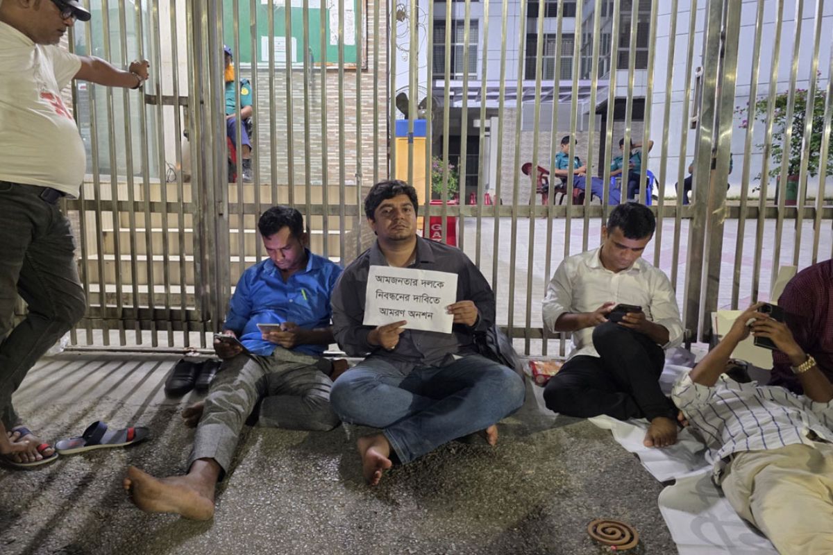 দাবি আদায় না হওয়া পর্যন্ত অনশন চলবে: তারেক