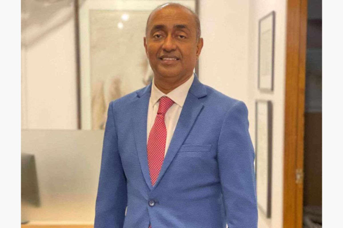 পদত্যাগ করে নির্বাচনের ঘোষণা অ্যাটর্নি জেনারেলের