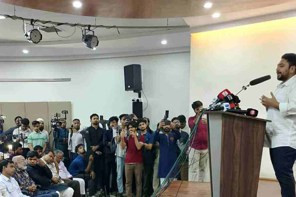 দাস তৈরি করছে বিশ্ববিদ্যালয় ব্যবস্থা : নাহিদ ইসলাম