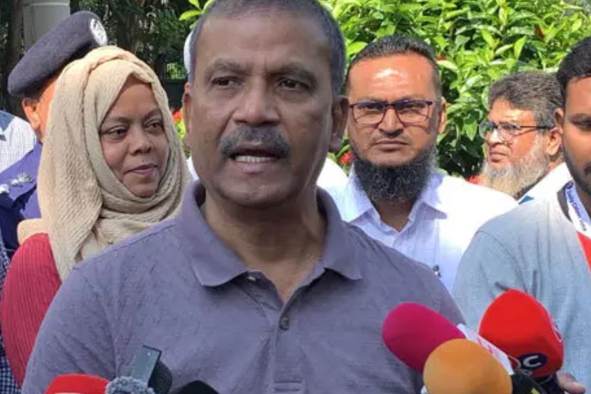 নির্বাচনের ব্যাপারে কথা বলতে আসিনি: আইন উপদেষ্টা