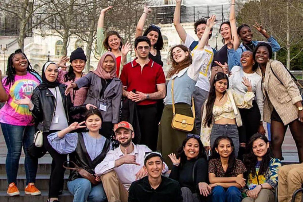 আমেরিকায় বিনা খরচে তিন সপ্তাহের সামার এক্সচেঞ্জ প্রোগ্রাম, আবেদন করবেন যেভাবে