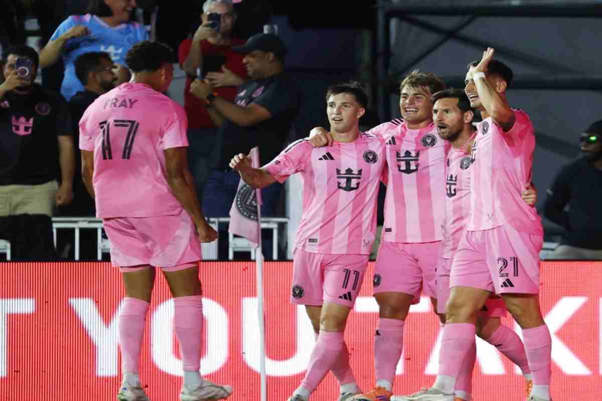 মেসির জাদুতে ইতিহাস গড়ল ইন্টার মিয়ামি