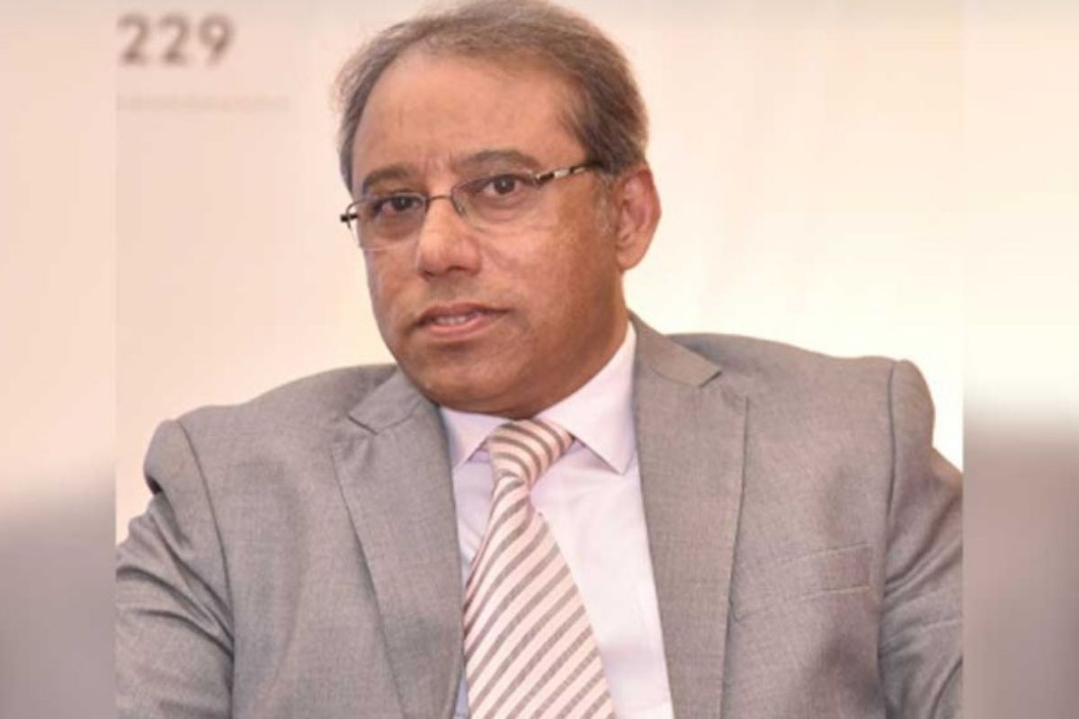 ব্যাংক একীভূতকরণের বলি বিনিয়োগকারীরা, দায়মুক্ত নিয়ন্ত্রক ও নিরীক্ষকরা