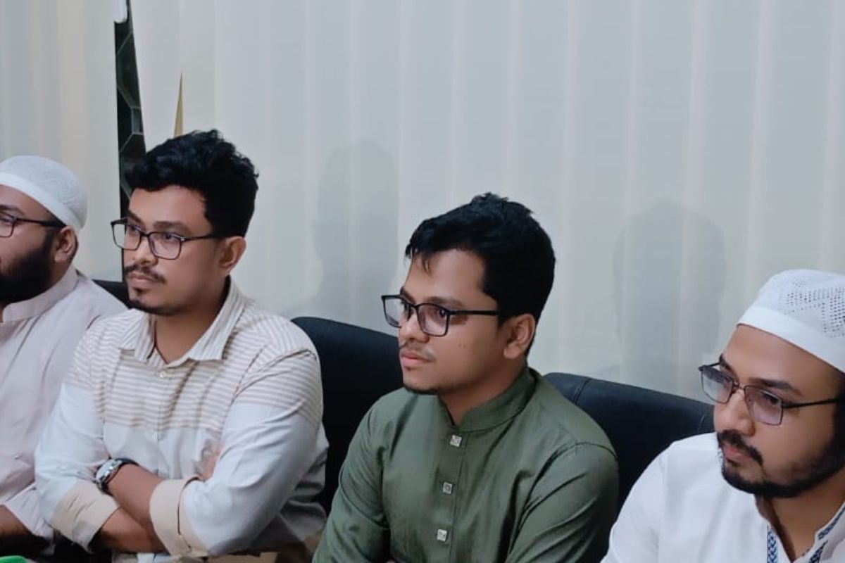 শেখ হাসিনাকে আজীবন সদস্য ঘোষণার সিদ্ধান্ত অবৈধ: ডাকসু