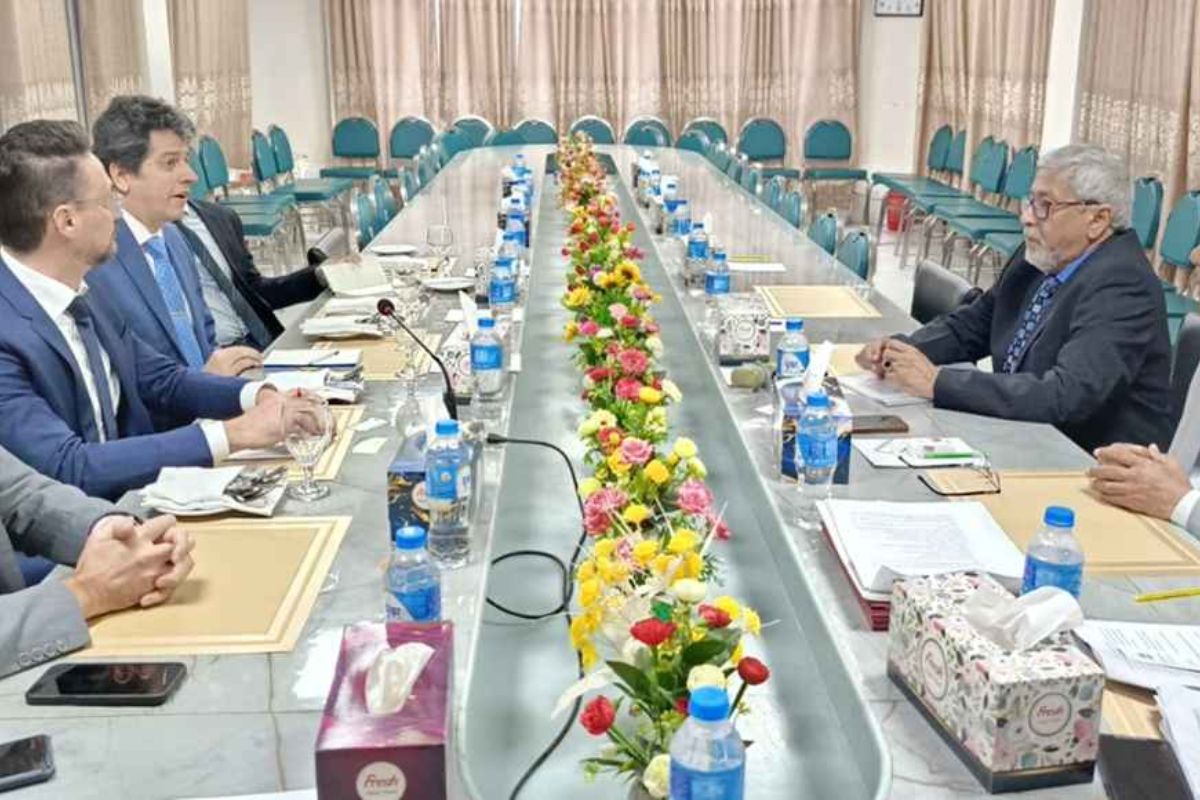 দেশের অর্থনীতি ও টেকসই প্রবৃদ্ধি নিয়ে জামায়াত-আইএমএফ বৈঠক