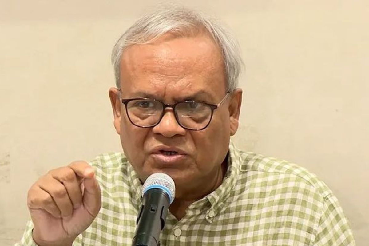 পতিত সরকার নির্বাচন বানচালের জন্য ওত পেতে আছে: রিজভী