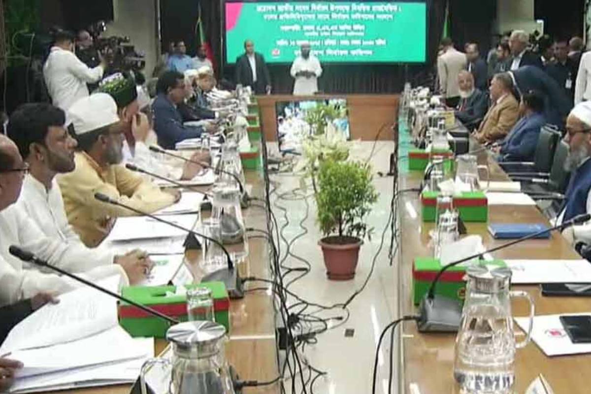 সংলাপ কক্ষে উত্তেজনা, আমন্ত্রণপত্র নিয়ে দ্বন্দ্বে ইসলামী ঐক্যজোট