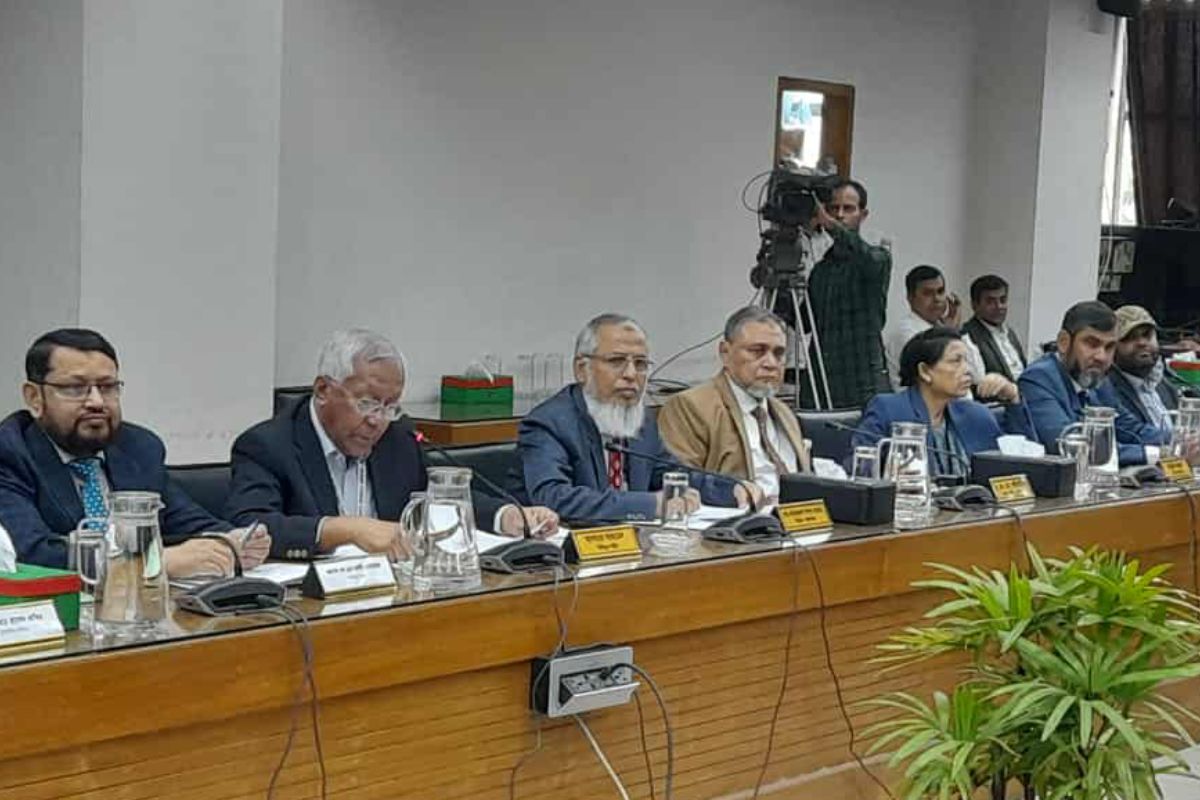 সুষ্ঠু নির্বাচনের জন্য রাজনৈতিক দলগুলোর সহযোগিতা অপরিহার্য: সিইসি