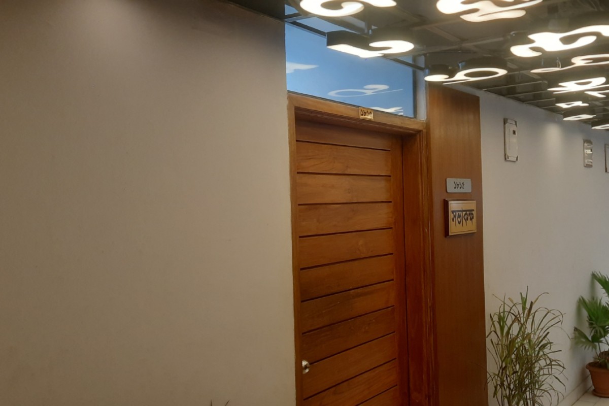 শিক্ষা উপদেষ্টার সভাপতিত্বে ঢাকেবি অধ্যাদেশ নিয়ে মতবিনিময় সভা শুরু