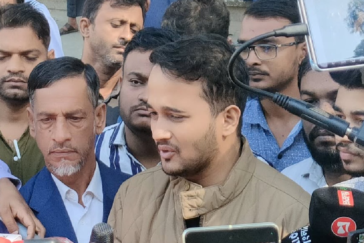 শেখ হাসিনার অপরাধের জন্য হাজারবার ফাঁসিও কম হবে: মীর স্নিগ্ধ