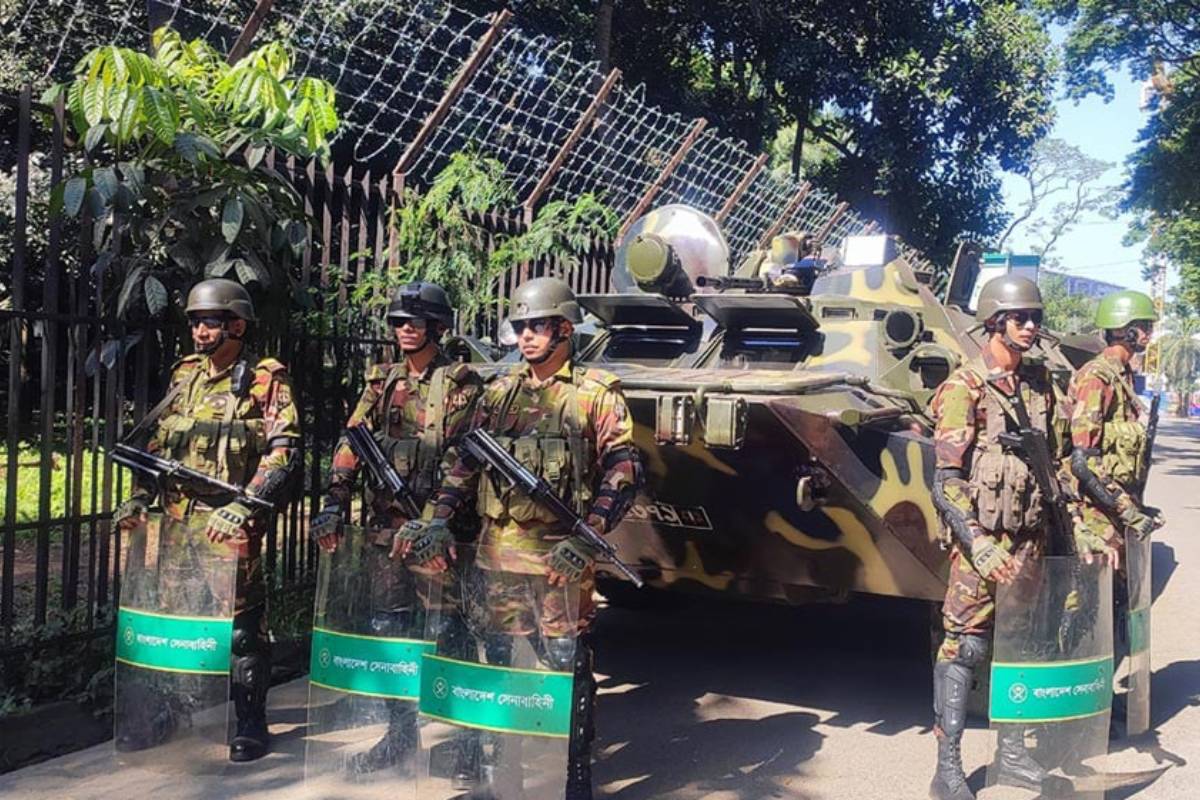 ট্রাইব্যুনাল এলাকায় আজও সাঁজোয়া যান ও কড়া নিরাপত্তা