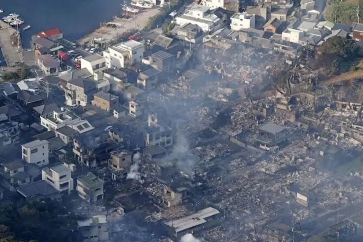 জাপানে ৫০ বছরের ইতিহাসে ভয়াবহতম অগ্নিকাণ্ড, ১৭০টি ভবন পুড়ে ছাই