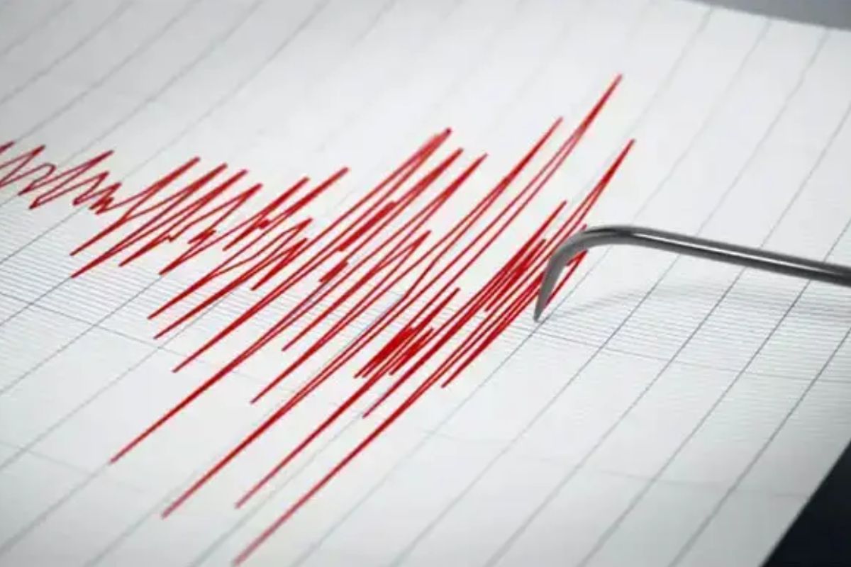 বড় ভূমিকম্পের অশনিসংকেত দেখছেন বিশেষজ্ঞরা