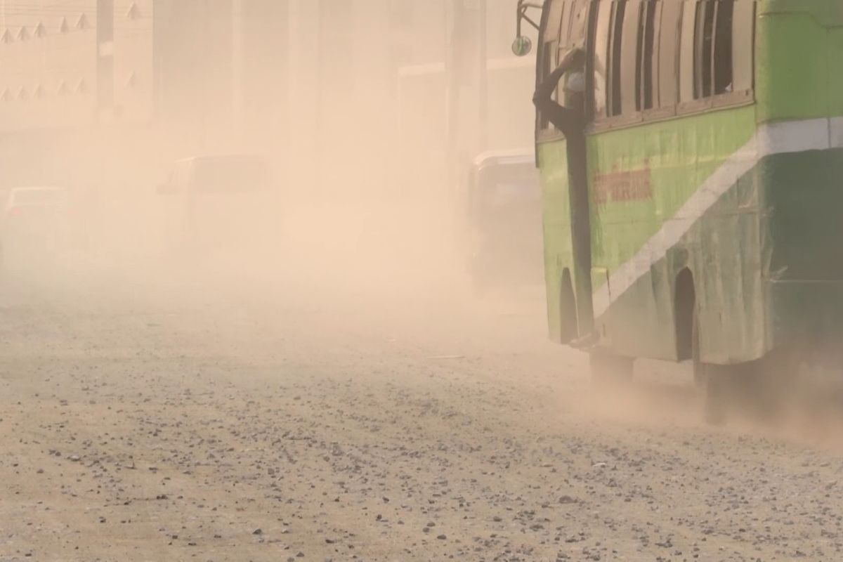 স্বাস্থ্যঝুঁকিতে নগরবাসী, দূষণ তালিকায় বিশ্বে চতুর্থ ঢাকার বায়ু