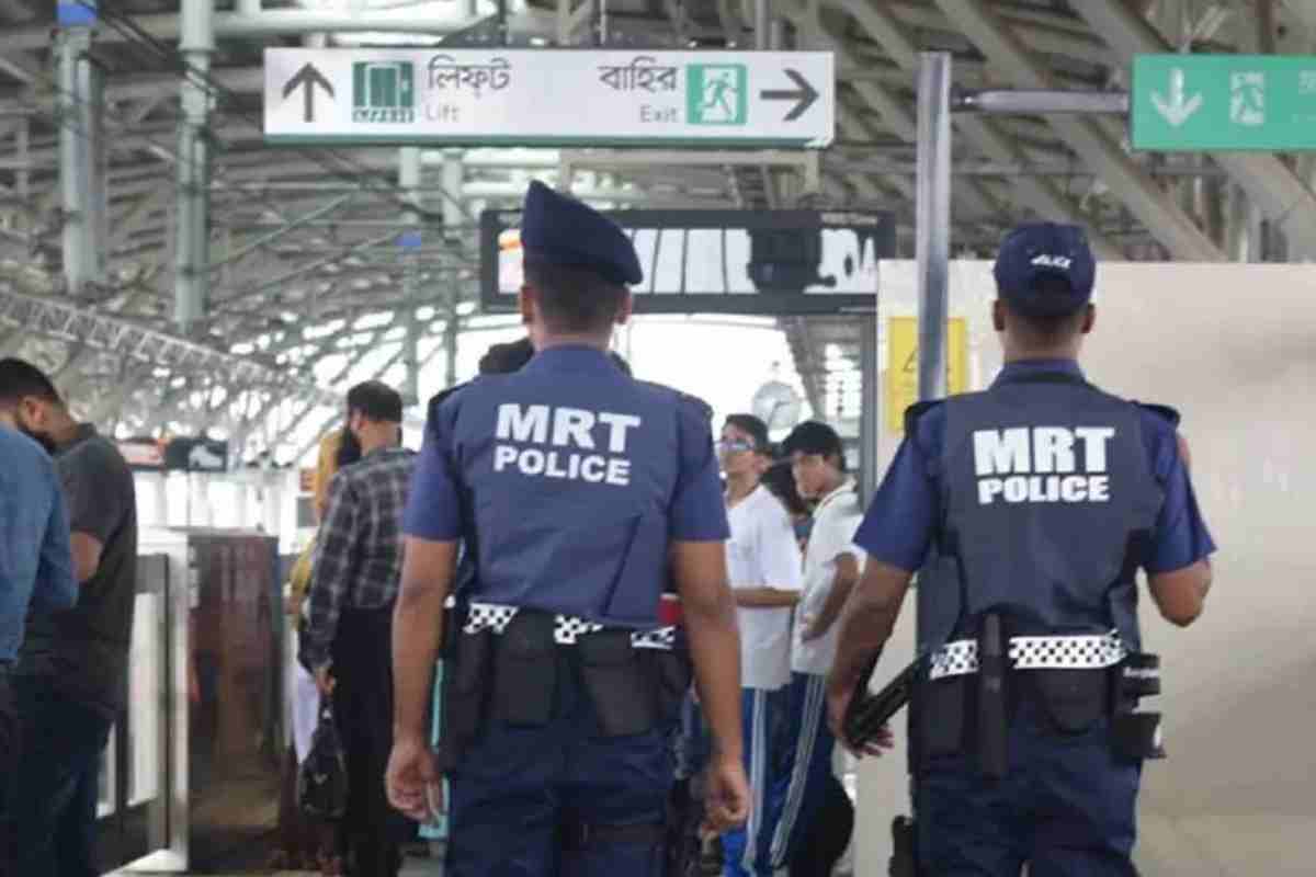 মেট্রো স্টেশনে গাঁজার বড় চালান জব্দ ,দুই মাদক কারবারি আটক