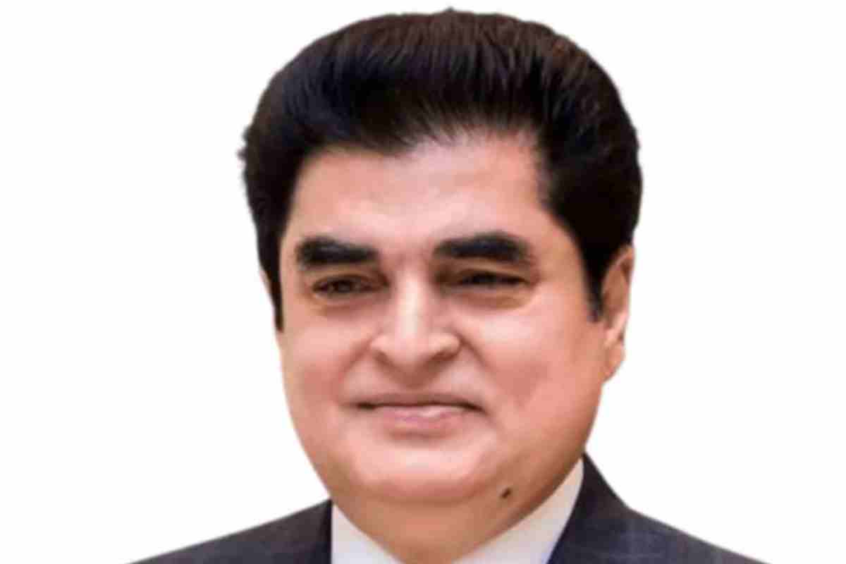 প্রিমিয়ার ব্যাংক কেলেঙ্কারিতে ইকবালসহ ২০ জনের বিদেশ যাত্রা নিষিদ্ধ