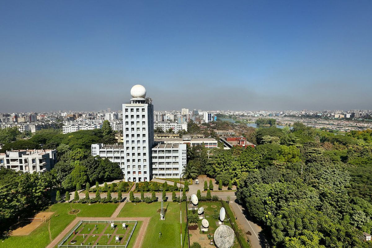 
ঢাকায় আজও তাপমাত্রা স্থির, যা জানাল আবহাওয়া অফিস