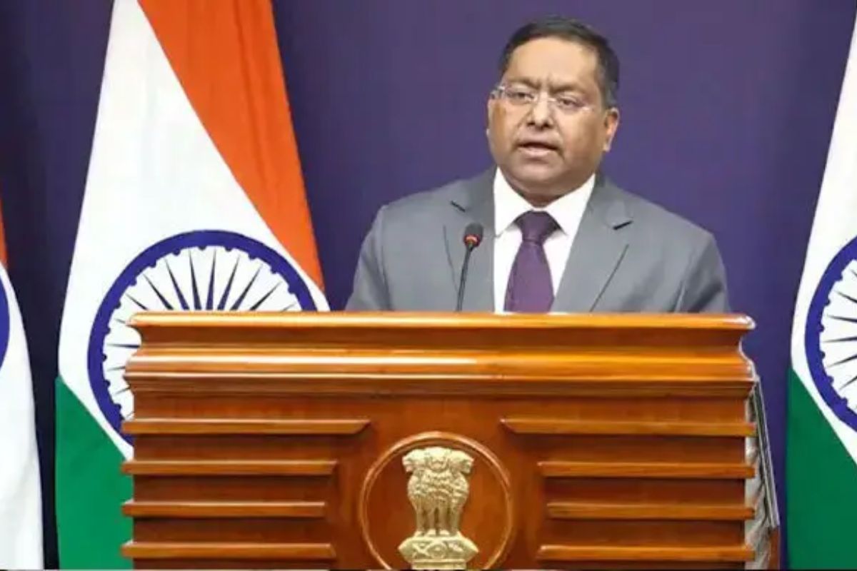 হাসিনাকে ফেরানোর চিঠির প্রতিক্রিয়ায় যা জানালো ভারত