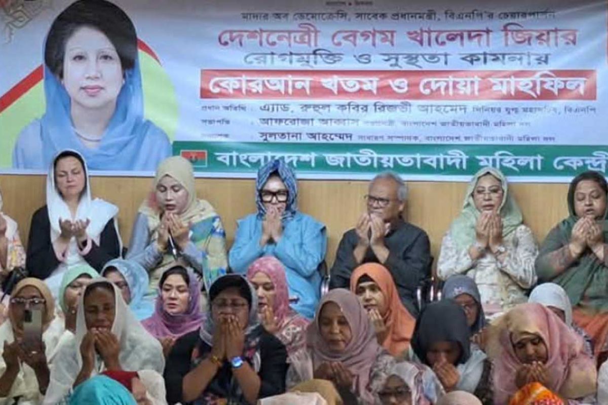 সংকটের মধ্যেও দেশ ছেড়ে যাননি খালেদা জিয়া: রিজভী