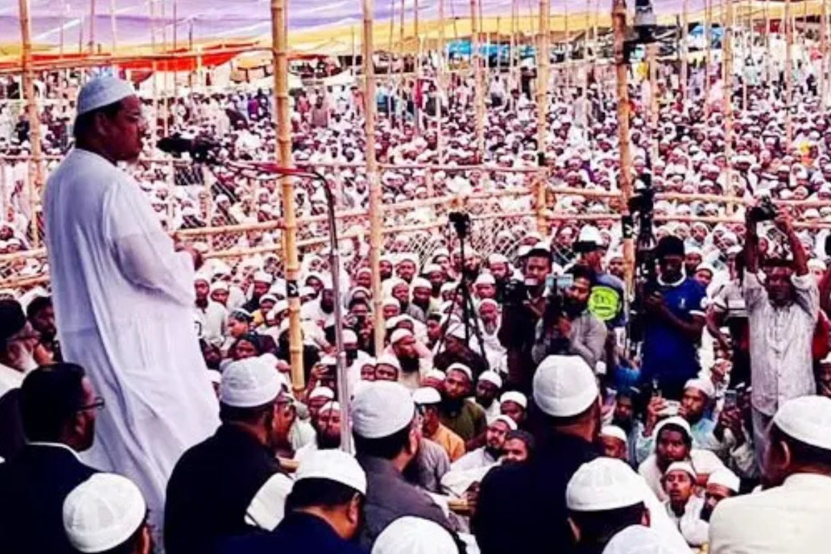 
দুর্নীতির চ্যাম্পিয়নরা আর শাসন করতে পারবে না: চরমোনাই পীর