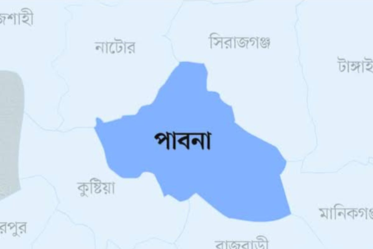 
ঈশ্বরদীতে বিএনপি–জামায়াত সংঘর্ষে শতাধিক আহত