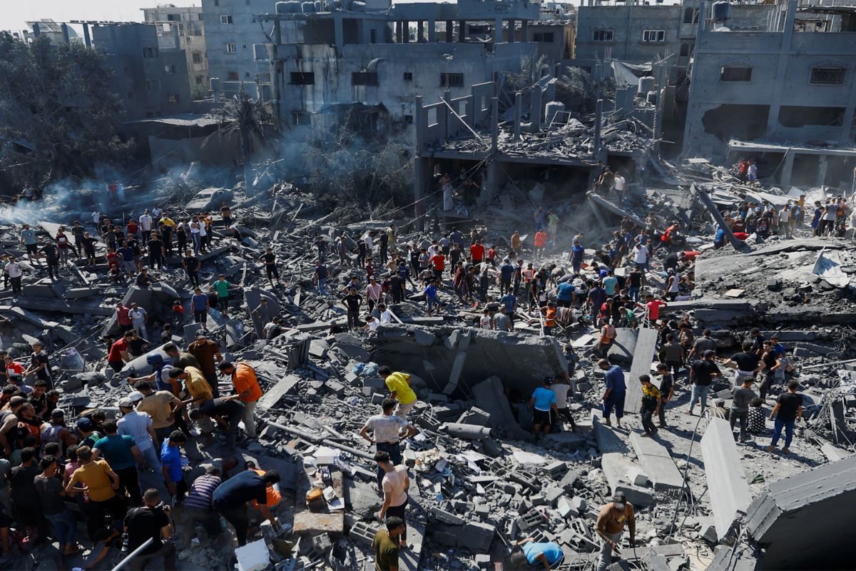 আত্মসমর্পণ করার পরেও ফিলিস্তিনিদের গুলি করে হ’ত্যা