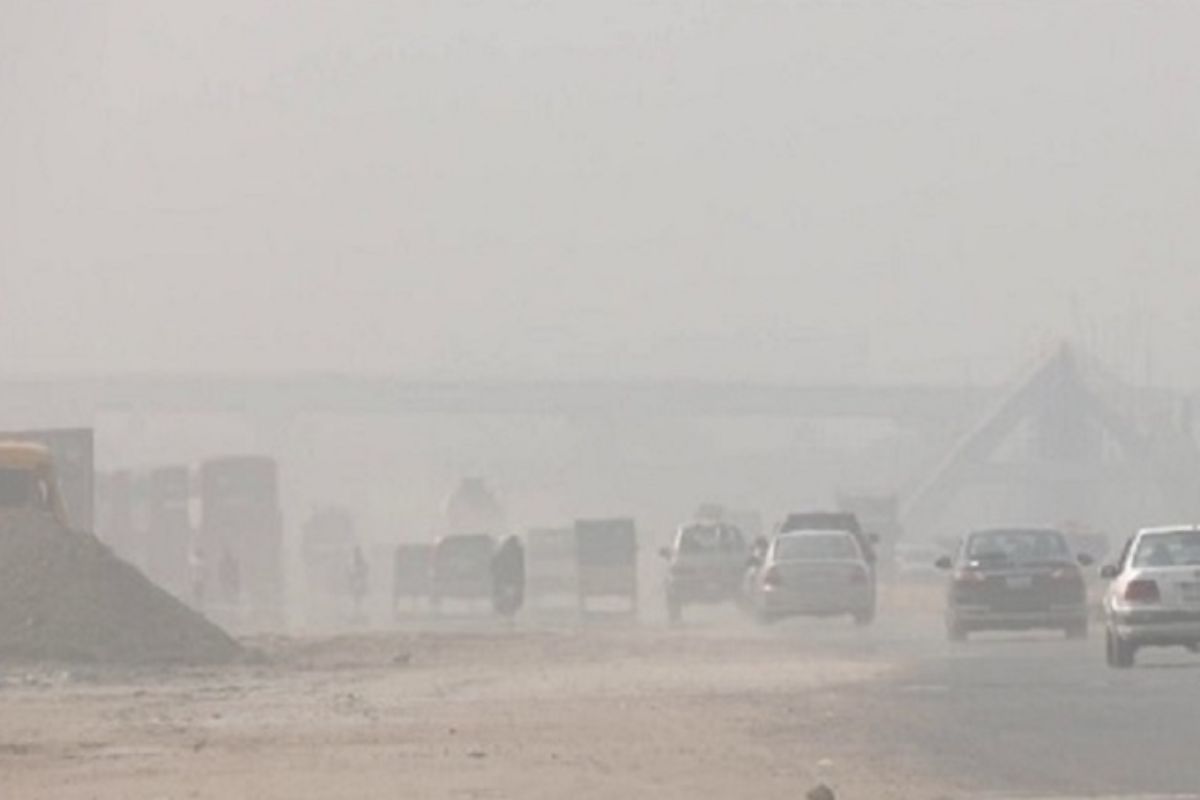 বিশ্বে তৃতীয় দূষিত শহর ঢাকা, বাতাসের মান ‘খুবই অস্বাস্থ্যকর’